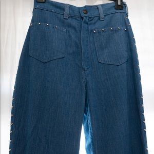 Vintage high waisted jeans